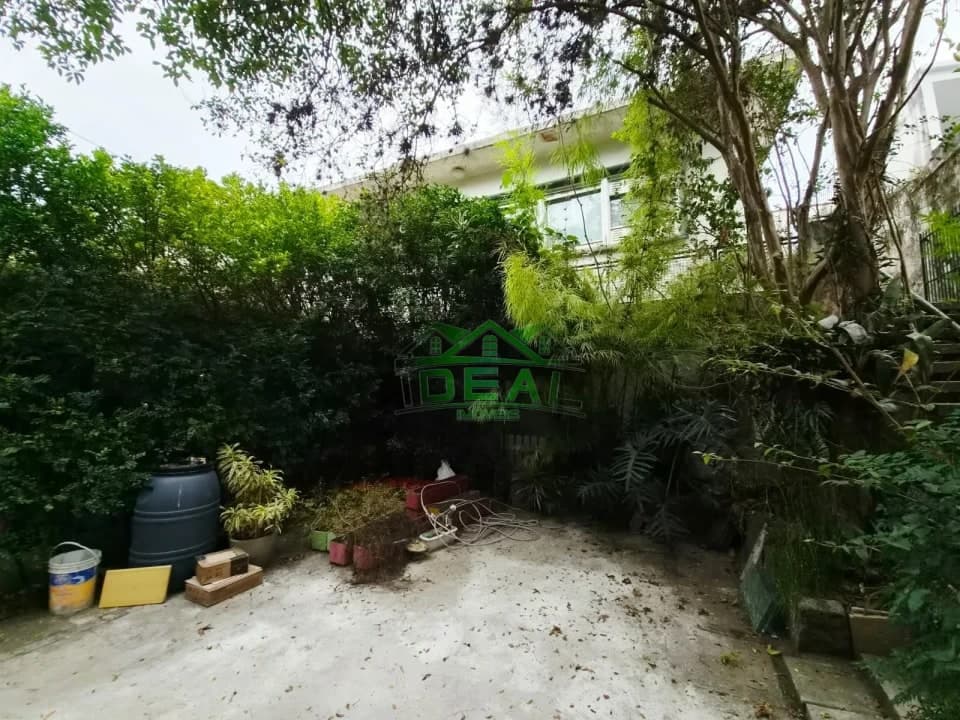 Casa Térrea com 3 dormitórios ,3 vagas de garagem