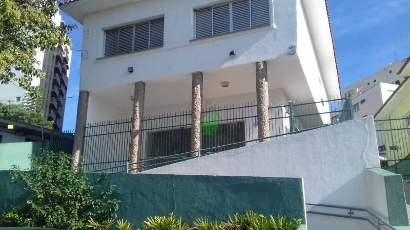 Sobrado Comercial Reformado para Locação no Alto da Lapa, 5 vagas, 450 m, 680 m