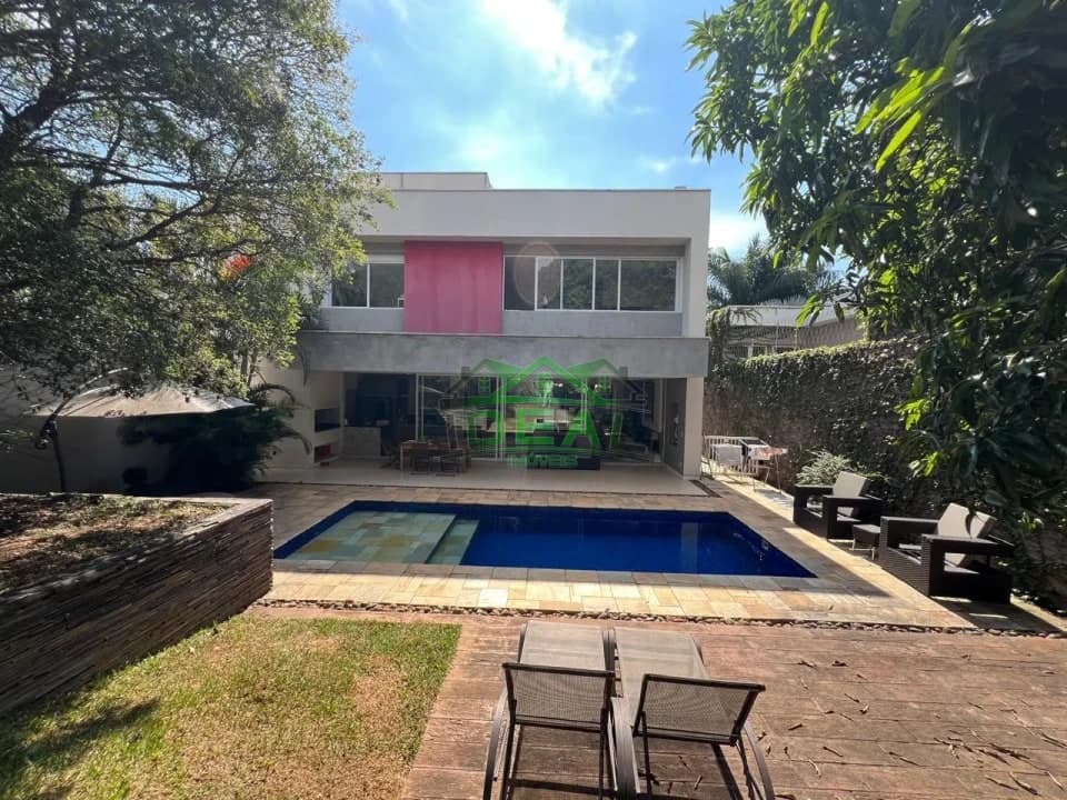 Excelente Sobrado a Venda no Coração da City Lapa, 4Dormitórios sendo 2 suítes, 6 vagas