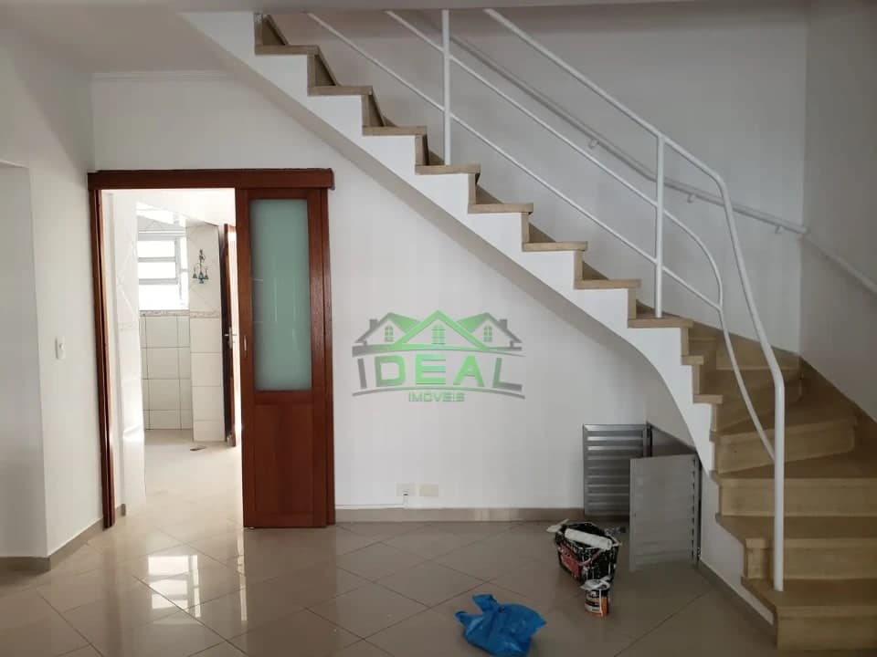 Casa com 3 Quartos e 4 banheiros à Venda imovel VAGO por R$ 1.150.000
