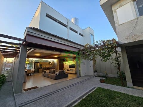 Casa Nova para Venda no Alto da Lapa, 3 Suítes, 4 Vagas e Salão